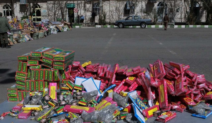الشرطة الايرانية تضبط 17 طنا من المفرقعات