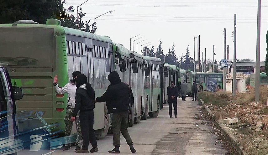 بعيدا عن الاضواء؛خروج مسلحين من حي القدم الى ادلب