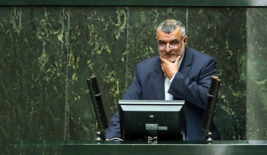 البرلمان الإيراني يجدد منح الثقة لوزير الزراعة محمود حجتي
