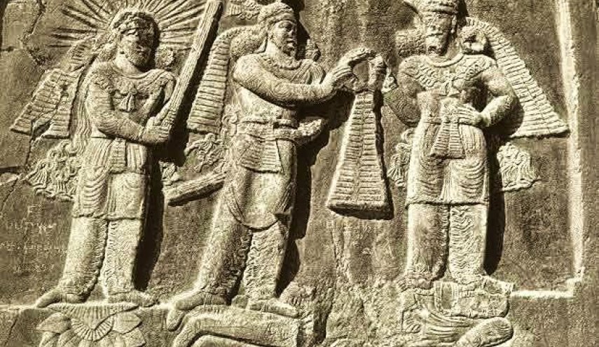 جبل بيستون في محافظة كرمانشاه