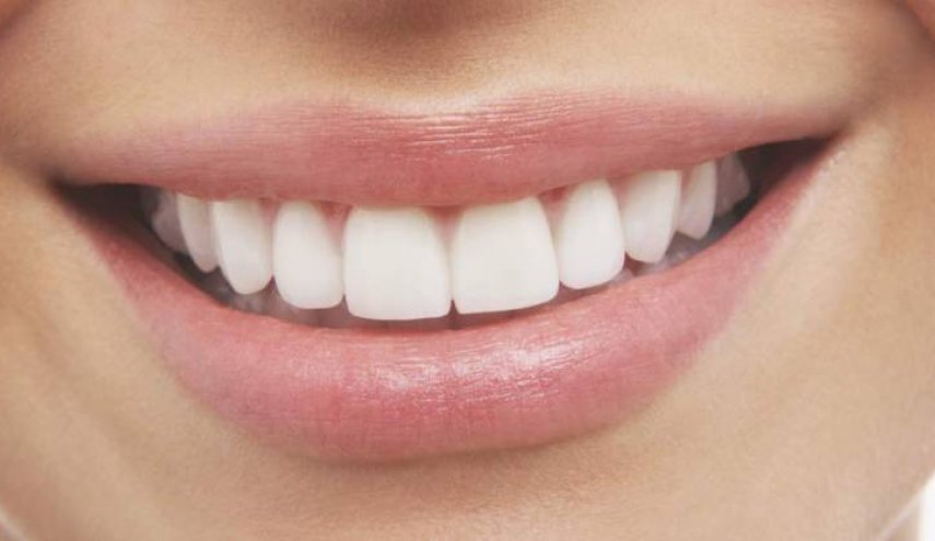 تعرف على 10 مؤشرات صامتة لأمراض اللثة..فلا تتجاهلها!