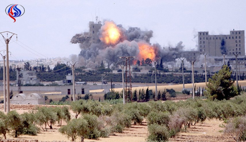 كان يحاول الخروج من الغوطة الشرقية ولكن الارهابيين لم يتركوه و شانه!  