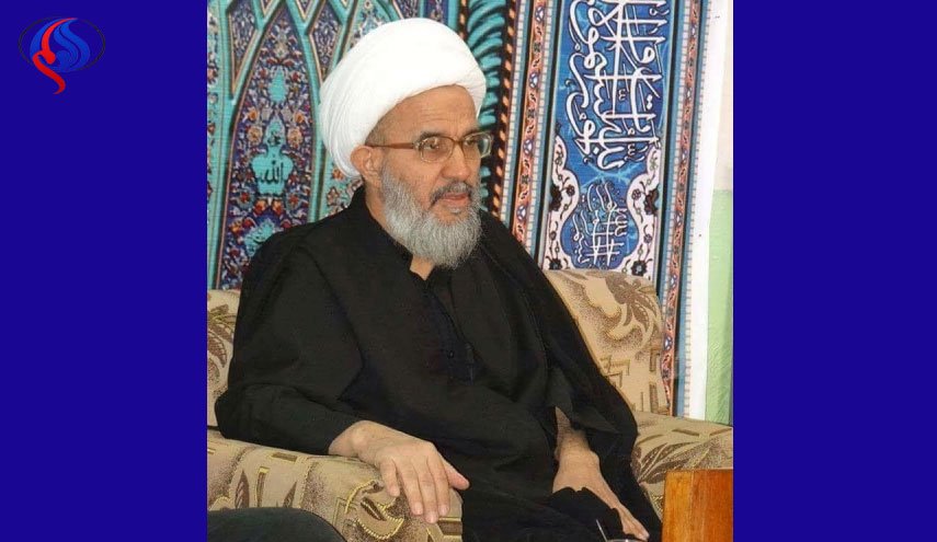 مرجع شيعي يشيد بـ