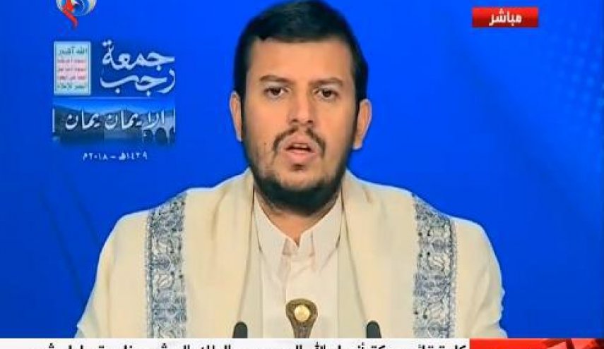 حوثی: آمريکا و مزدوران آن به دنبال به بردگي کشيدن ملتها هستند / علما و اندیشمندان و روشنفکران باید مراقب جنگ نرم باشند / اسرائیل از بهائی ها برای ضربه زدن به مردم یمن پشتیبانی می کند