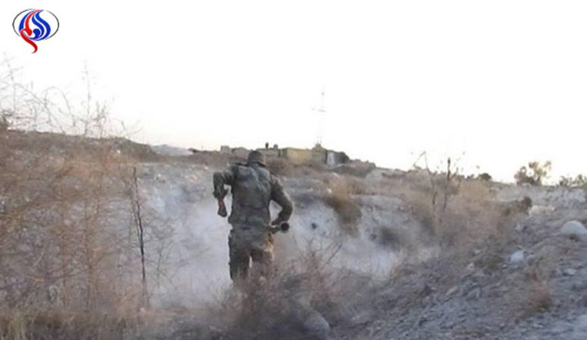 شاهد الجيش السوري يحرر بلدة عين ترما وسط ترحيب الأهالي!
