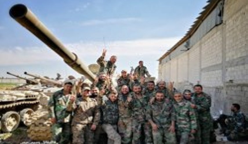 پرچم سوریه در شهر «عین ترما» در الغوطه شرقی به اهتزاز درآمد
