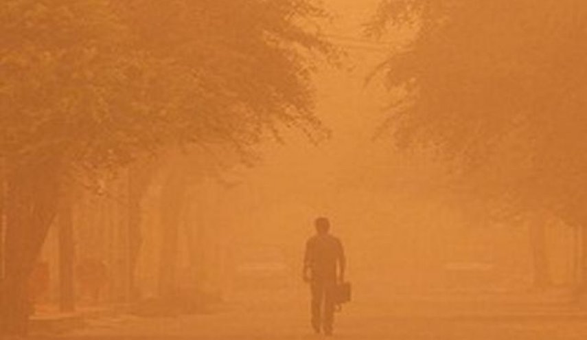 اصابة 78 مواطنا جراء عاصفة رملية جنوب شرقي ايران
