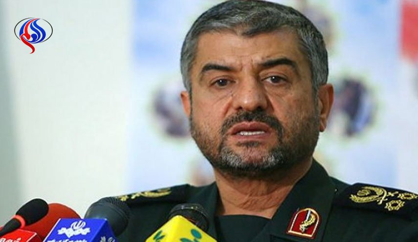 فرمانده کل سپاه: موضع گیری سیاسی تقویت کننده روح امید در جامعه باشد