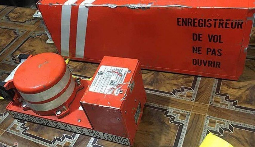 مقایسه یافته‌های تیم فرانسه و ایران در زمینه سقوط هواپیمای 