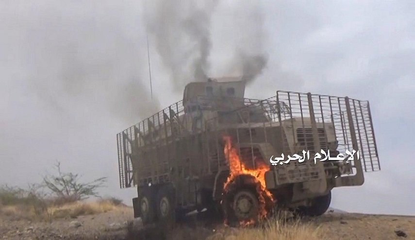 عملية هجومية وتدمير آليتين للمرتزقة في تعز ولحج 