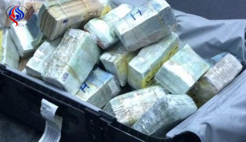مصادرة مبلغ مالي ضخم من مسافر في ليبيا