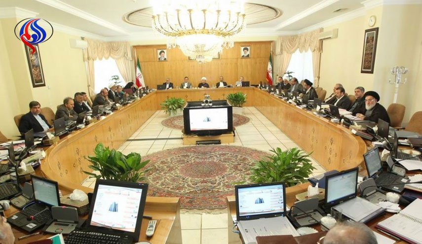 دفاع روحانی از سیاست جدید ارزی در جلسه ستاد اقتصادی