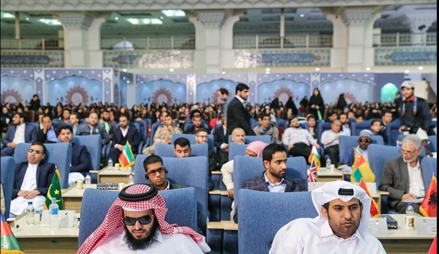 إنطلاق حفل إفتتاح المسابقة القرآنية الدولية الـ35 في إیران