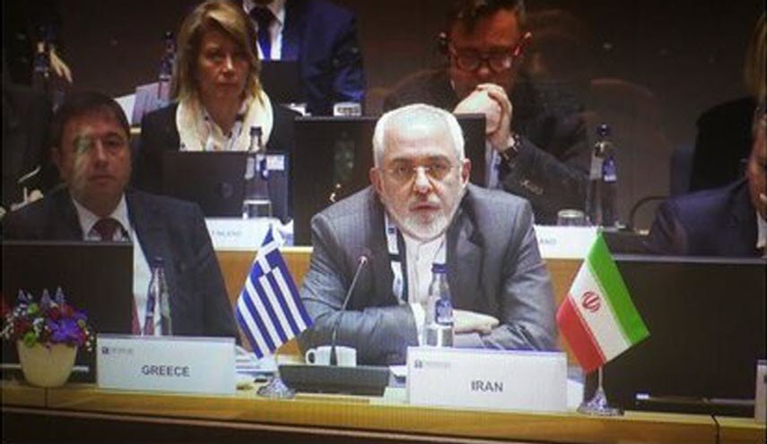 ظریف: برقراری آتش‌بس در سوریه اولویت اصلی است/ مداخلات خارجی دست یابی به صلح را به خطر انداخته