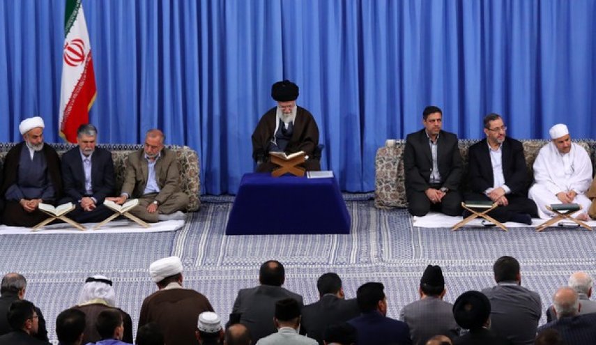 کشورهای اسلامی در اثر تمسک نجستن به قرآن دچار «بیماری ذلت» شده‌اند/ایران با عمل به قرآن مقابل آمریکا ایستاده و پیشرفت کرده است