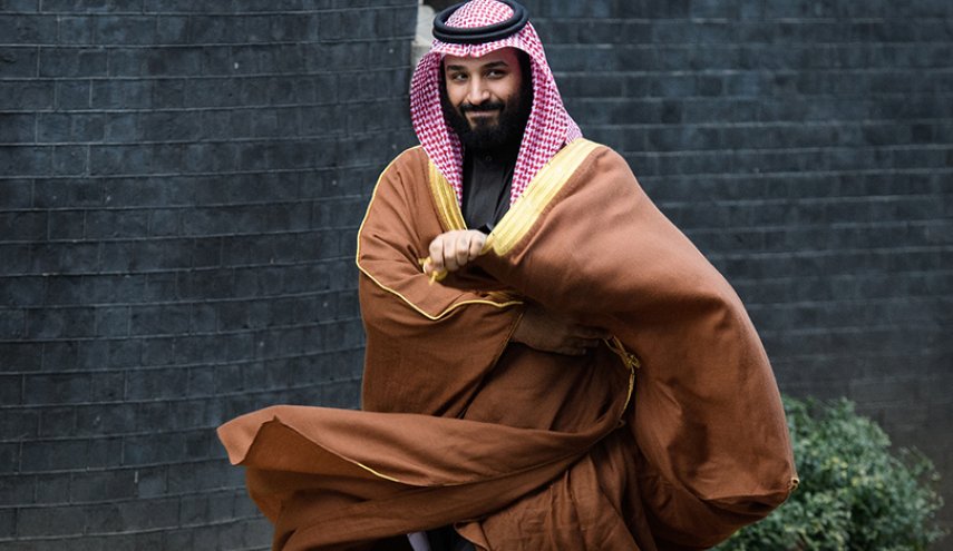 هكذا وظّفت السعودية سفير الإمارات في واشنطن ليقرب من “ترامب” وصهره

