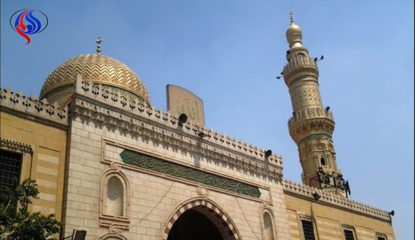 الإحتفال بذكري ليلة النصف من شعبان في مسجد السيدة زينب بالقاهرة