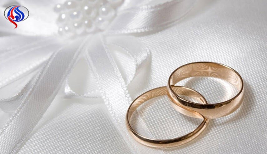 شاهد... رجل تركي تزوج لطليقته الستينية بعد علمه بمرضها الخطير!