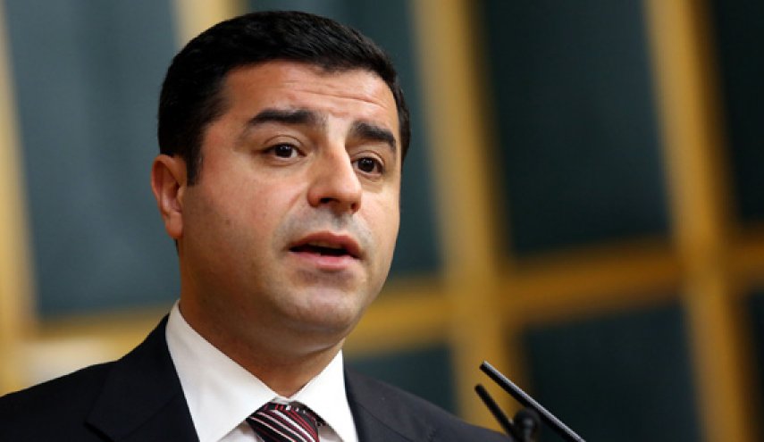 دمیرتاش در زندان با اردوغان رقابت می‌کند!

