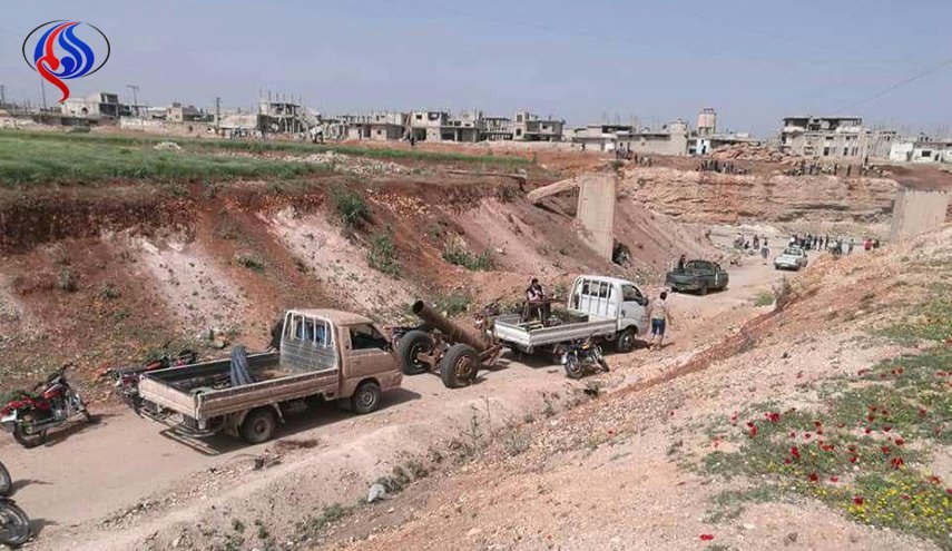 افراد مسلح الرستن سلاح های سنگین خود را تحویل دادند + تصاویر