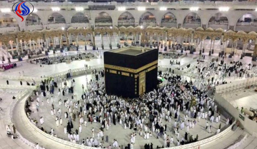 العراق يدعو السعودية إلى فتح منفذ عرعر أمام معتمريه