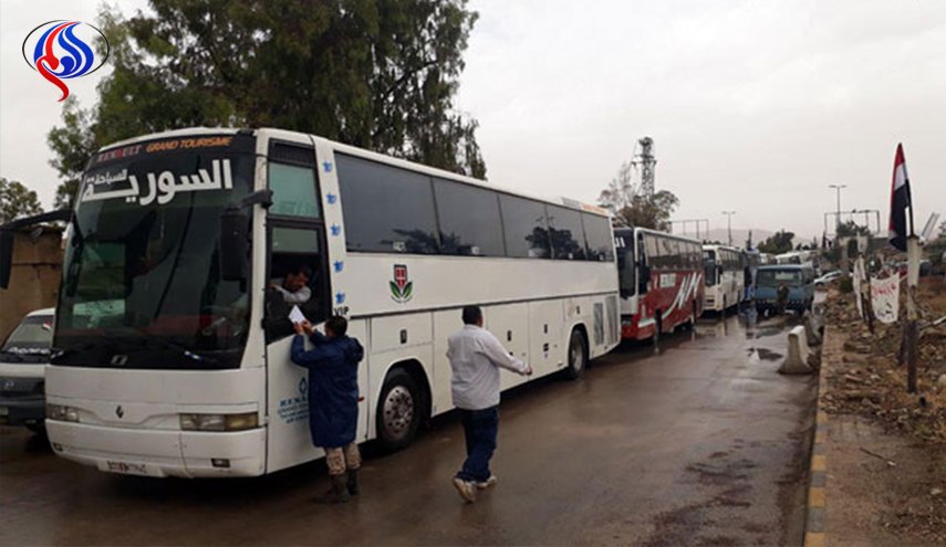 البدء بإخراج الدفعة الخامسة من مسلحي جنوب دمشق وعائلاتهم