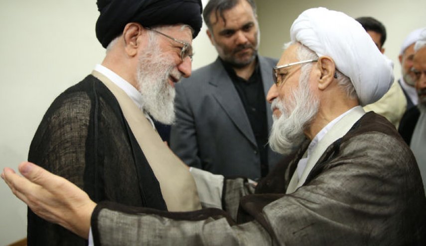 رهبر معظم انقلاب درگذشتِ امام جمعه شیراز را تسلیت گفتند