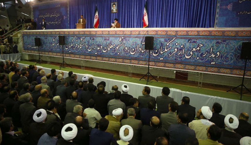 رئیس‌جمهور آمریکا ملت و نظام را تهدید کرد؛ آقای ترامپ! شما غلط می‌کنید/ اگر نتوانستید از اروپایی‌ها تضمین قطعی بگیرید دیگر نمی‌شود برجام را ادامه داد