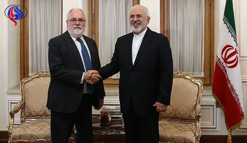 رایزنی کمیسر انرژی اتحادیه اروپا با ظریف برای حفظ برجام