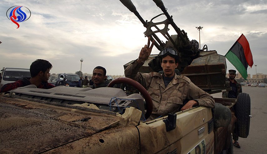 الجيش الليبي يشدد الحصار على درنة