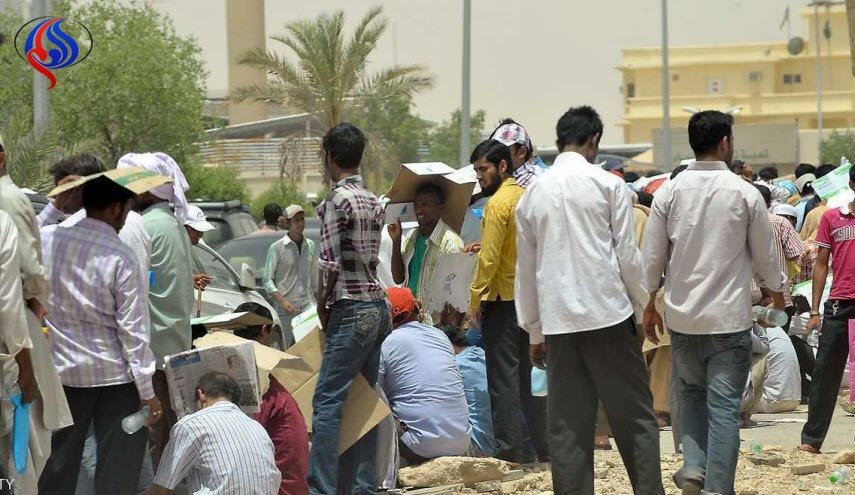 810 آلاف أجنبي فقدوا عملهم و43 ألف وظيفة فقط للسعوديين!