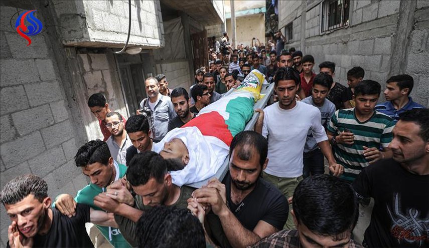 تشييع جثمان فلسطيني استشهد متأثرا بجراحه في 