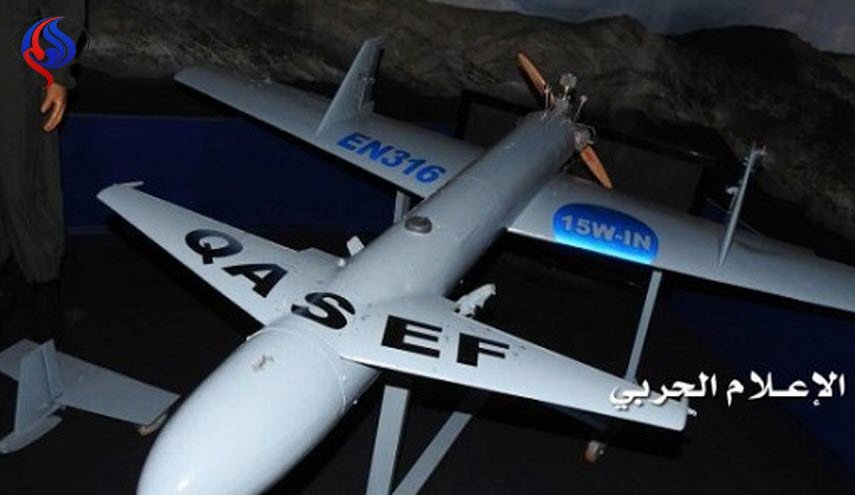 الجيش اليمني يشن غارات على مطار أبها بالسعودية