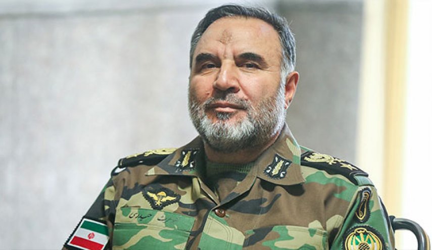 یگان‌های ارتش همچنان در حال کمک به مردم زلزله زده کرمانشاه هستند/ رکورد هوانیروز با ۵۵۳ سورتی پرواز
