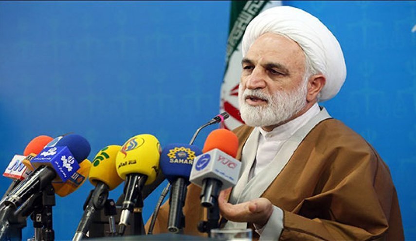 شکنجه و به کما رفتن بقایی و مشایی تکذیب شد /  «کلانتری» در حیطه کاری خود حرف بزند
