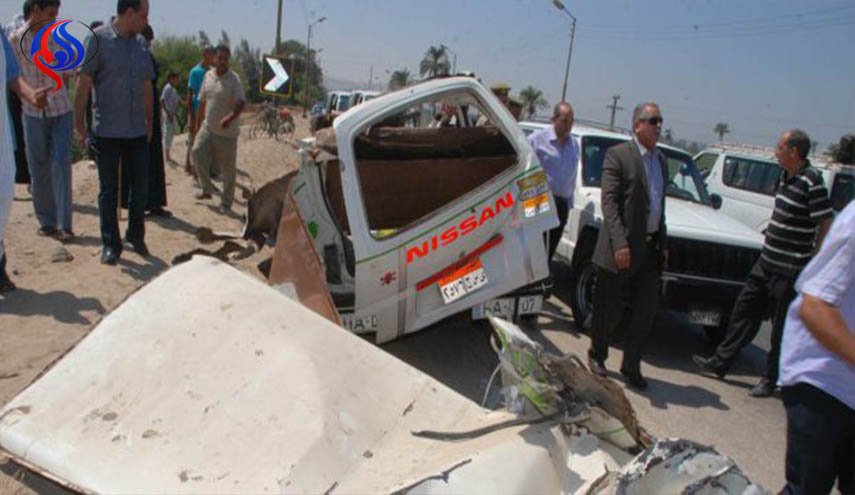مصرع 5 أشخاص وإصابة 21 في حادثي سير بمصر