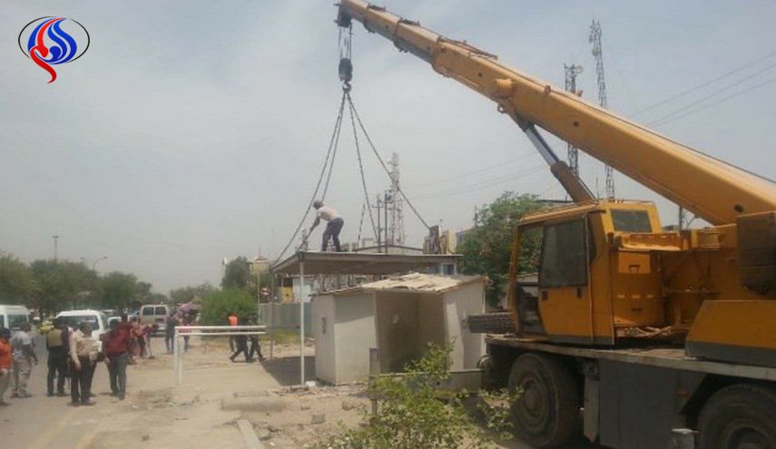 بالصور.. رفع الحواجز الكونكريتية من بعض الشوارع شرقي بغداد