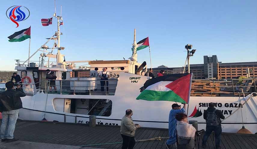 الاحتلال يفرج عن ركاب سفينة الحرية إلا شخص واحد .. من هو؟