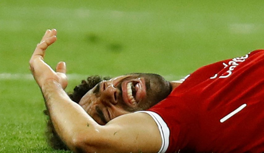 تركي آل الشيخ يكذب اتحاد الكرة المصري بشأن إصابة محمد صلاح