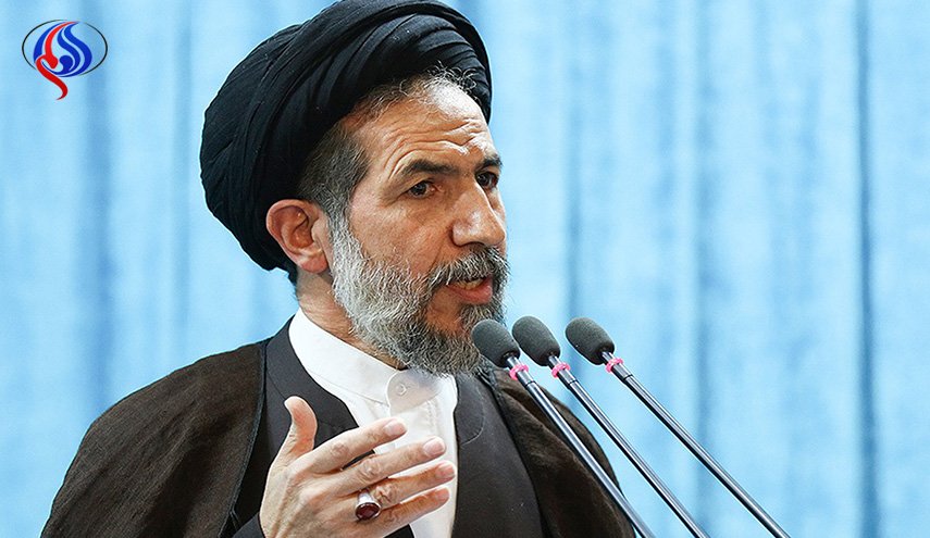 خطيب جمعة طهران: اسطورة الديمقراطية الاميركية فشلت في العالم