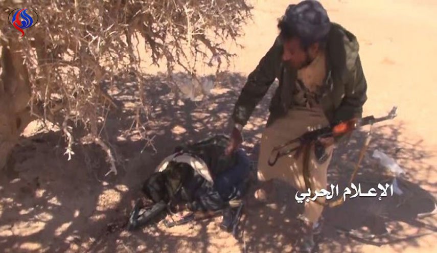 خسائر فادحة بصفوف مرتزقة العدوان وتدمير آلياتهم بالجوف والساحل الغربي