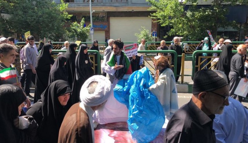 تصاویر نتانیاهو و ترامپ زیر پای راهپیمایان روز قدس