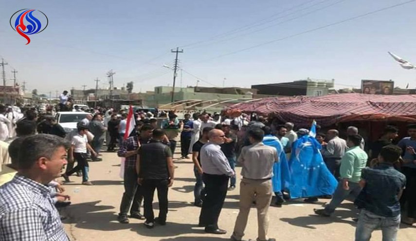 بعد تلبية البرلمان لمطالبهم.. التركمان ينهون اعتصامهم في كركوك