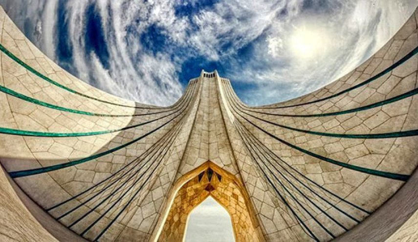 هوای تهران ناسالم شد/ ازن آلاینده شاخص پایتخت