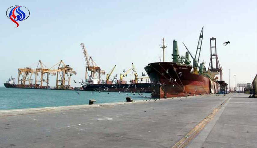 ميناء الحديدة يعمل بشكل طبيعي ولا صحة لما يروجه إعلام العدوان
