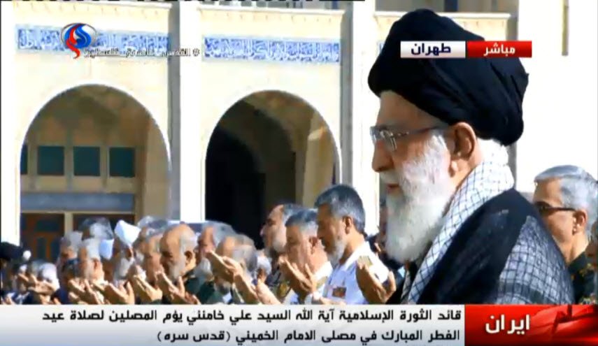 نماز عید سعید فطر به امامت رهبر انقلاب اسلامی اقامه شد