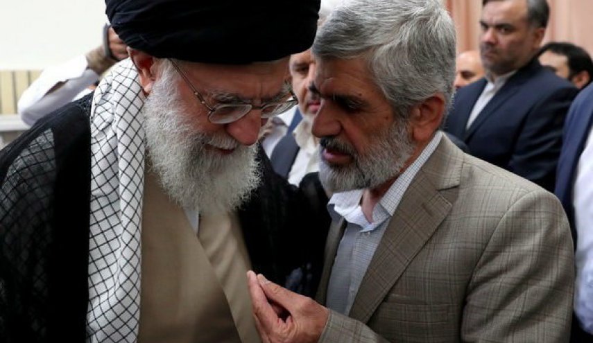 دیدار خانواده‌های شهدای هسته‌ای با رهبر انقلاب