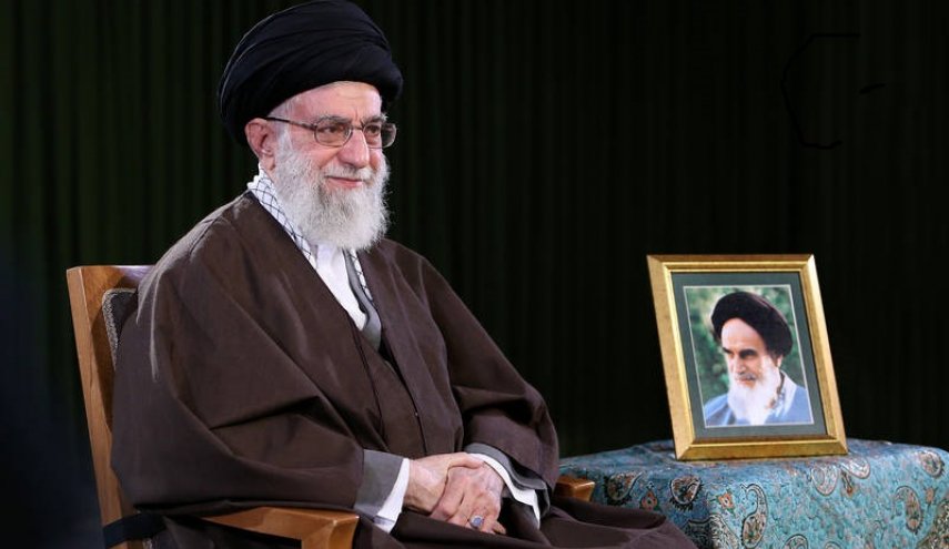 قائد الثورة الاسلامية يستقبل عوائل العلماء النوويين الشهداء