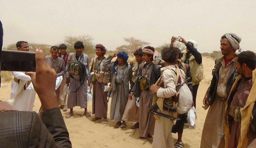 محافظ الجوف ومحافظ سقطرى ورئيس جامعة صنعاء يزورون جبهات الجوف 