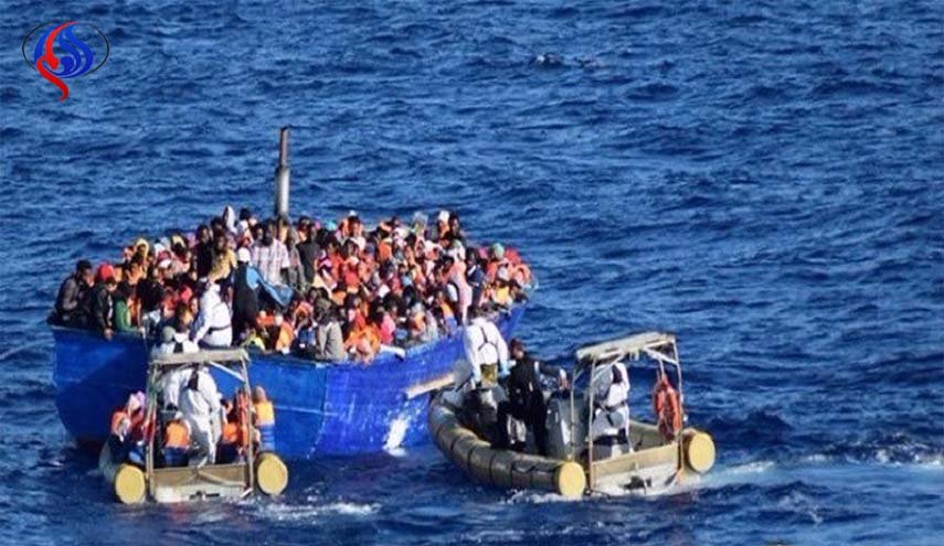 إنقاذ أكثر من 300 مهاجر قبالة السواحل الليبية